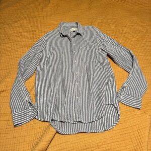 Universal thread button down